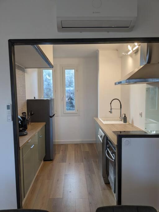 Appartment - Vue Imprenable Sur La Cite Medievale - Parking Gratuit - Climatise Carcassonne Exterior foto